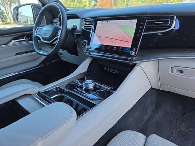 2025 Jeep Grand Wagoneer Base