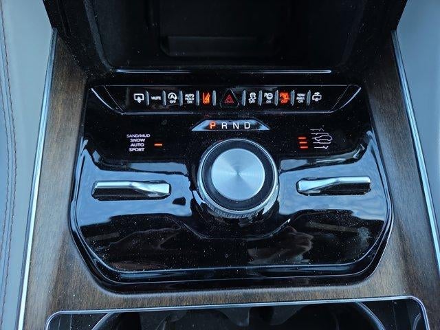 2025 Jeep Grand Wagoneer Base