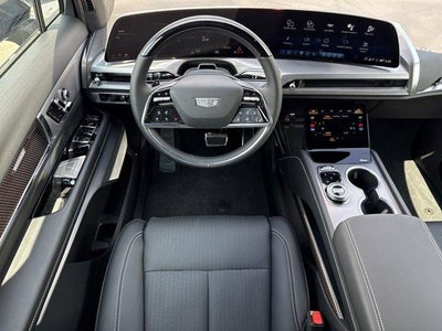 2026 Cadillac VISTIQ Luxury