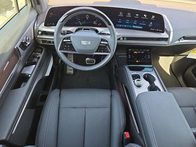 2026 Cadillac VISTIQ Luxury