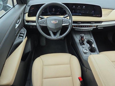2024 Cadillac XT4 Premium Luxury