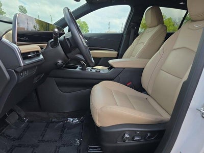 2025 Cadillac XT4 Premium Luxury