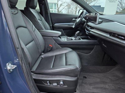 2025 Cadillac XT4 Premium Luxury