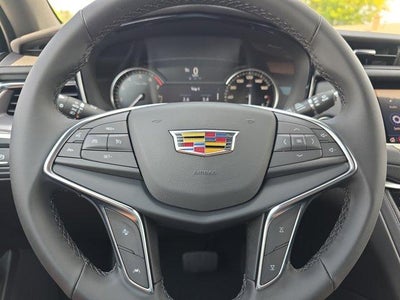 2026 Cadillac XT5 Luxury