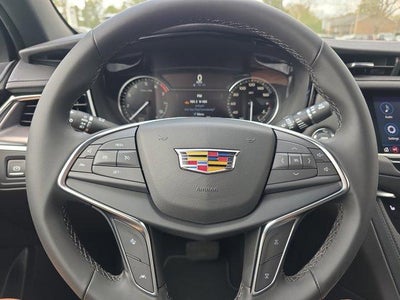 2026 Cadillac XT5 Luxury