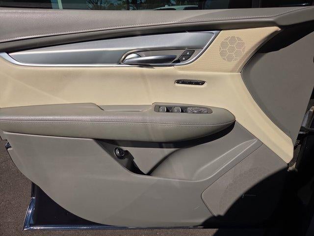 2017 Cadillac XT5 Luxury FWD