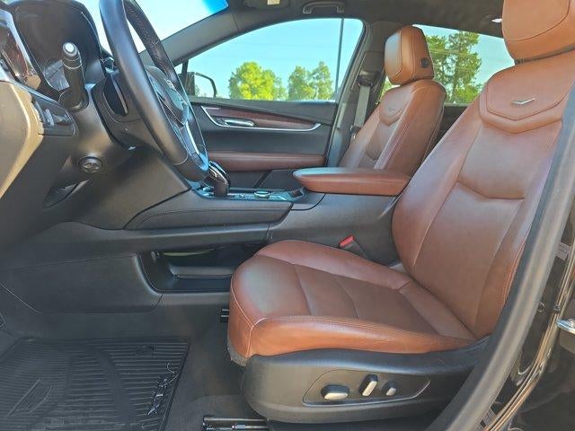 2022 Cadillac XT5 FWD Premium Luxury