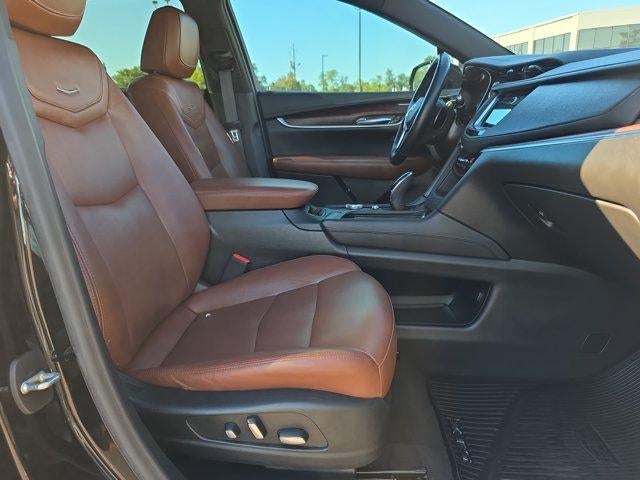 2022 Cadillac XT5 FWD Premium Luxury