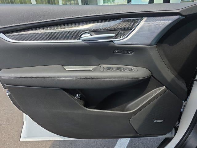 2026 Cadillac XT5 Sport