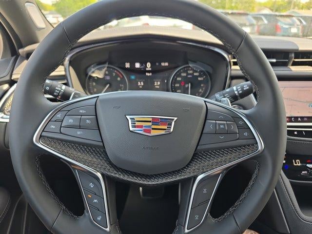 2026 Cadillac XT5 Sport