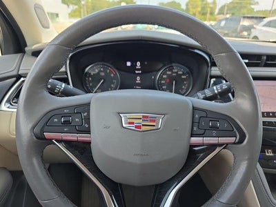 2023 Cadillac XT6 FWD Premium Luxury