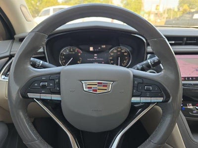 2023 Cadillac XT6 FWD Premium Luxury