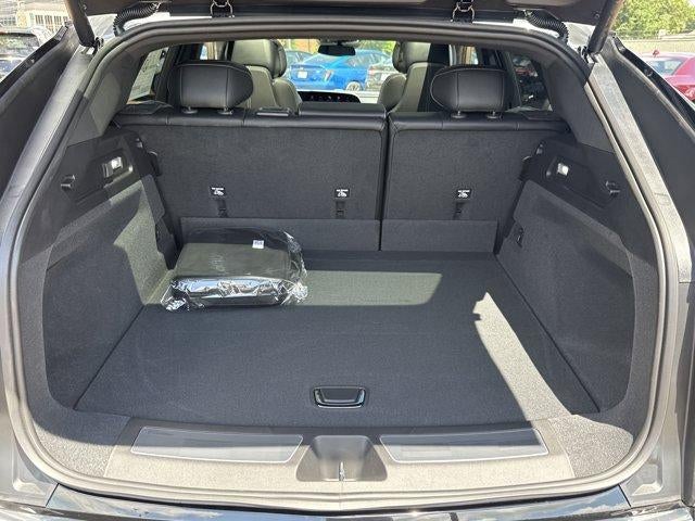 2025 Cadillac LYRIQ Luxury 1