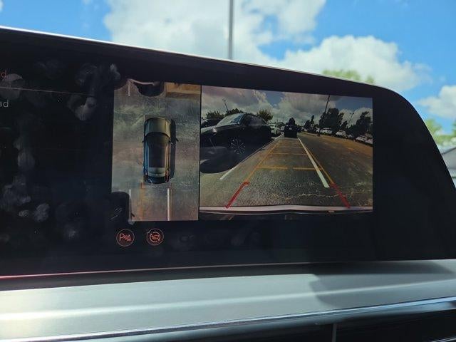 2025 Cadillac LYRIQ Luxury 1