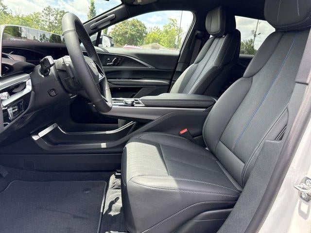 2025 Cadillac LYRIQ Luxury 1