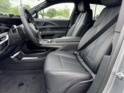 2025 Cadillac LYRIQ Luxury 1