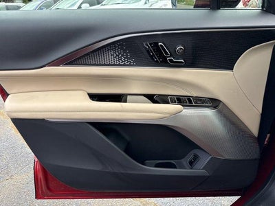 2025 Cadillac LYRIQ Luxury 3