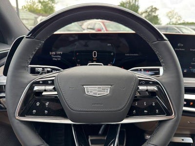 2025 Cadillac LYRIQ Luxury 3