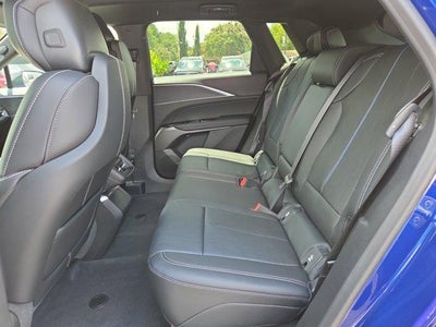 2025 Cadillac LYRIQ Sport 1