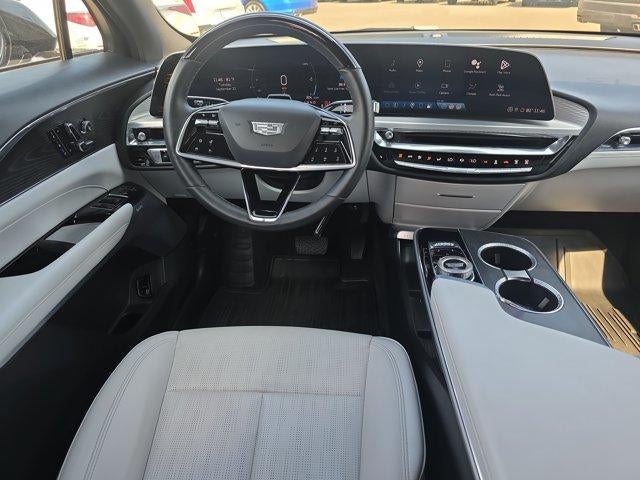2024 Cadillac LYRIQ Sport 2