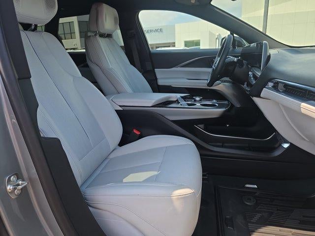 2024 Cadillac LYRIQ Sport 2