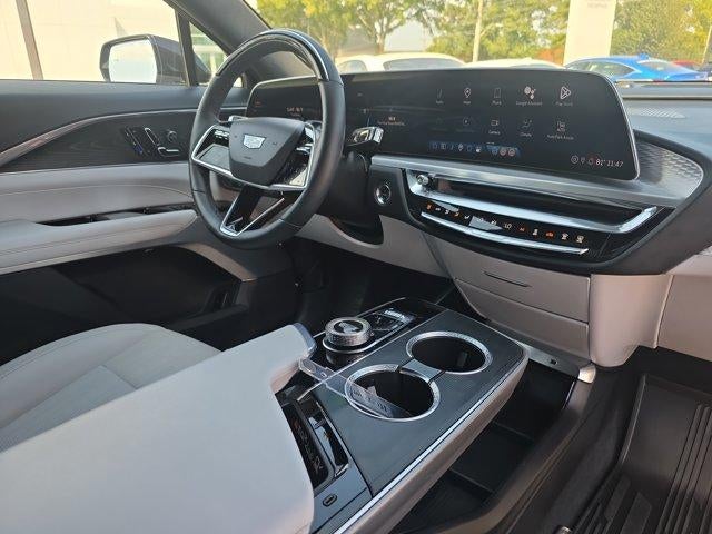 2024 Cadillac LYRIQ Sport 2