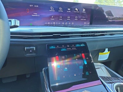 2026 Cadillac ESCALADE IQL Sport