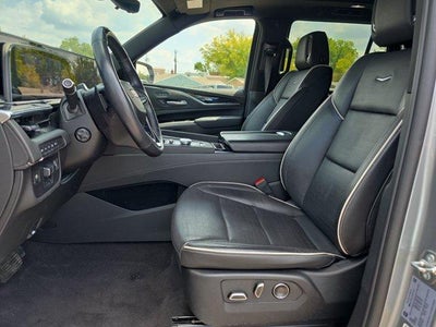 2024 Cadillac Escalade Sport