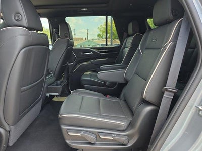 2024 Cadillac Escalade Sport