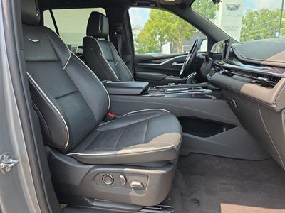 2024 Cadillac Escalade Sport