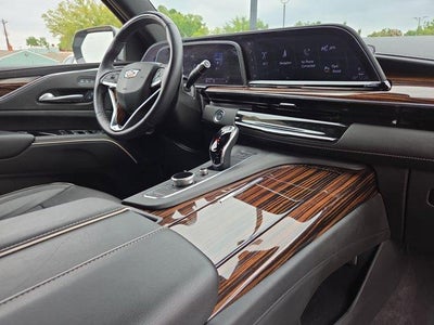 2024 Cadillac Escalade ESV Premium Luxury