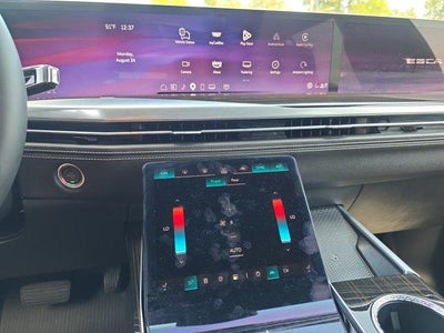 2025 Cadillac Escalade Premium Luxury