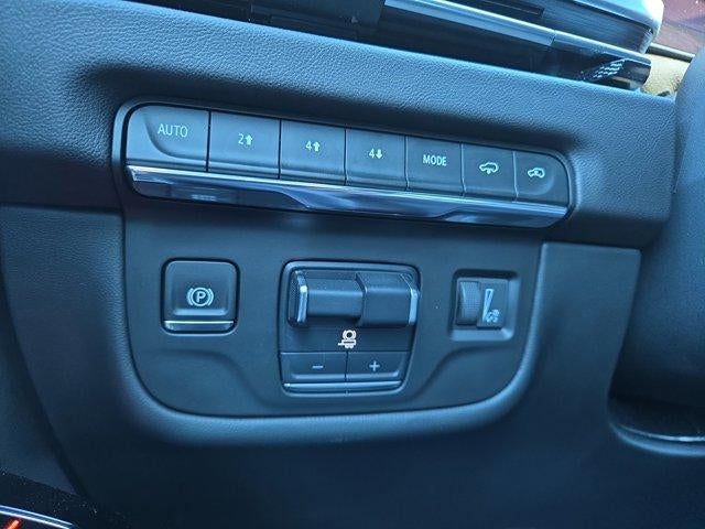 2025 Cadillac Escalade Sport