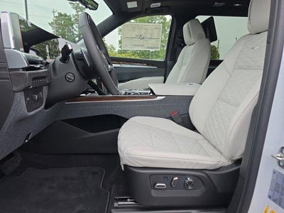 2026 Cadillac Escalade ESV Platinum Luxury