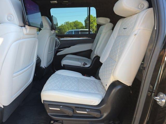 2025 Cadillac Escalade ESV Sport Platinum
