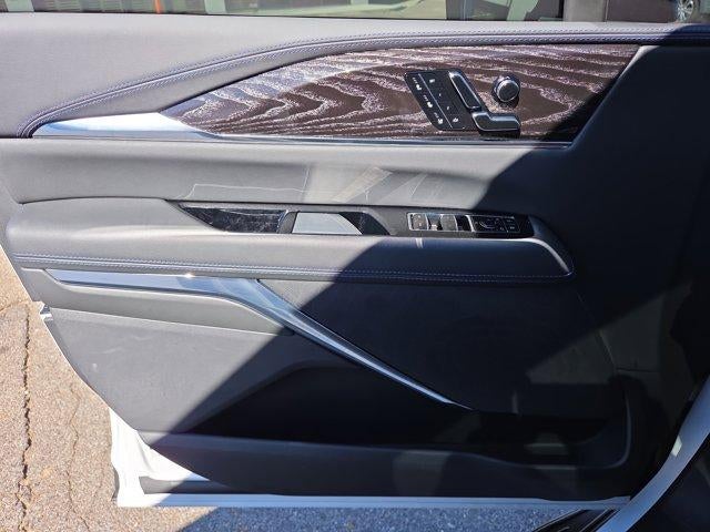 2025 Cadillac ESCALADE IQ Luxury 1