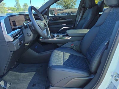2025 Cadillac ESCALADE IQ Luxury 1