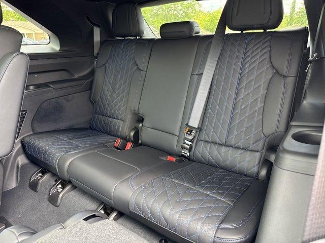 2025 Cadillac ESCALADE IQ Luxury 1