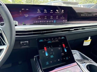 2026 Cadillac ESCALADE IQ Luxury