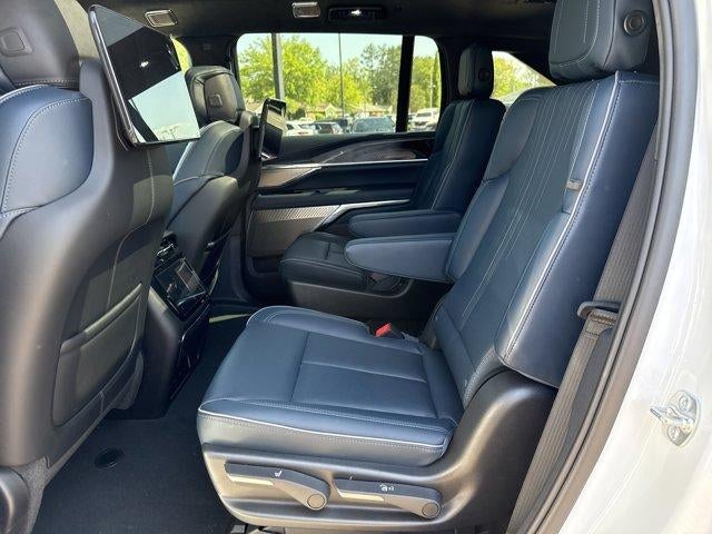 2025 Cadillac ESCALADE IQ Luxury 2