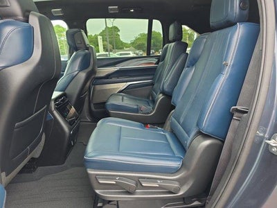 2025 Cadillac ESCALADE IQ Luxury 2