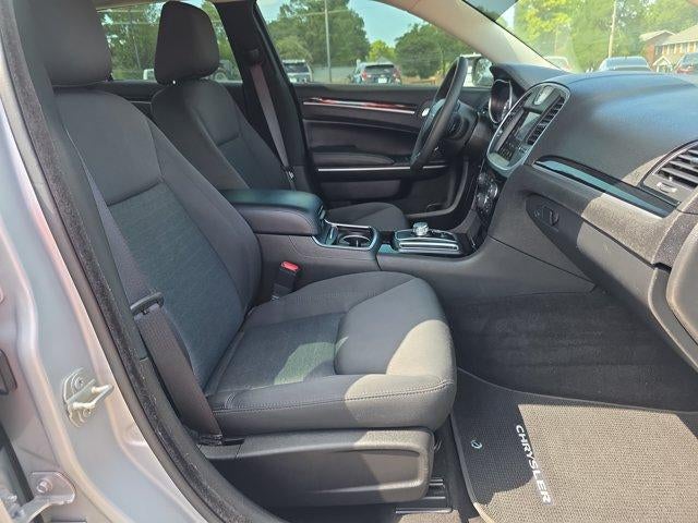 2023 Chrysler 300 Touring
