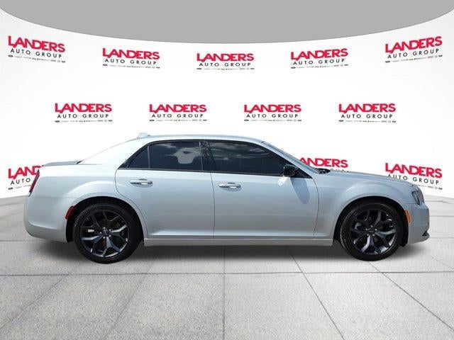 2023 Chrysler 300 Touring