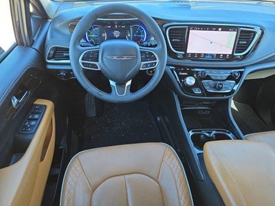 2023 Chrysler Pacifica Hybrid Pinnacle