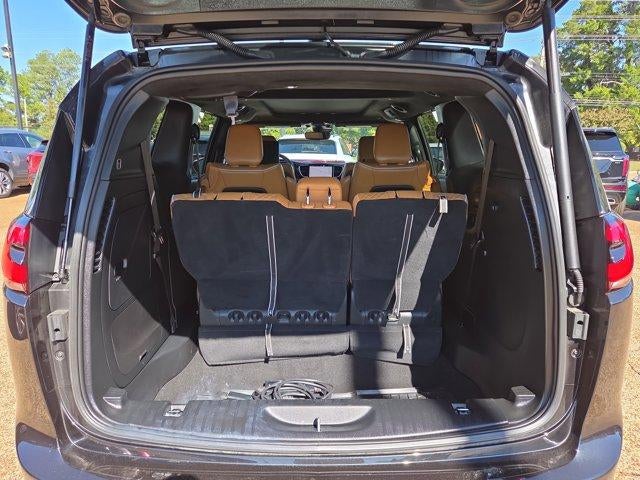 2023 Chrysler Pacifica Hybrid Pinnacle