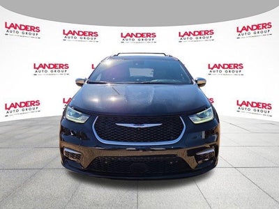 2023 Chrysler Pacifica Hybrid Pinnacle