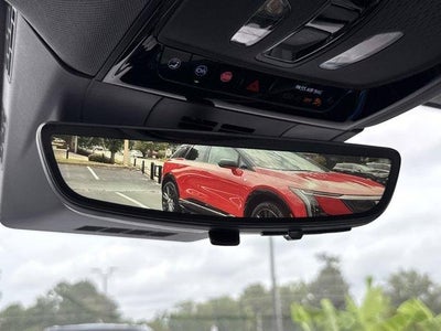 2025 Cadillac OPTIQ Luxury 1