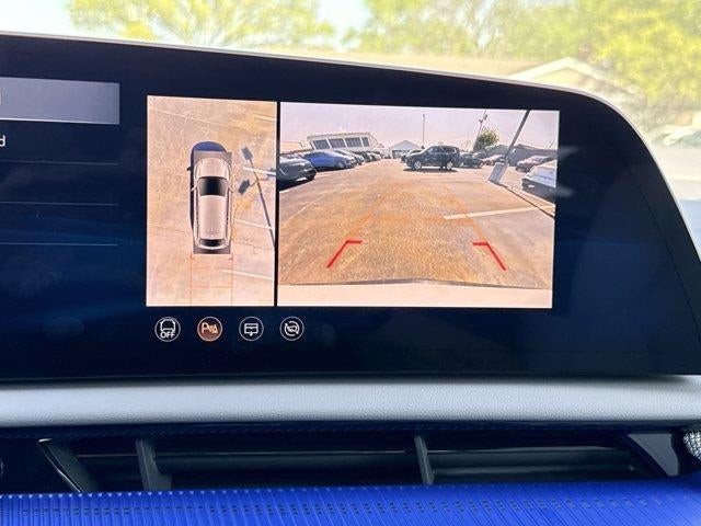 2025 Cadillac OPTIQ Luxury 1