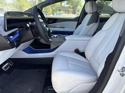 2025 Cadillac OPTIQ Luxury 1