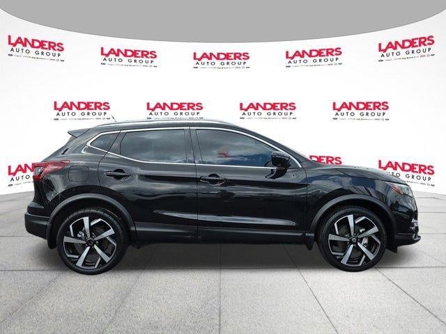 2022 Nissan Rogue Sport SL